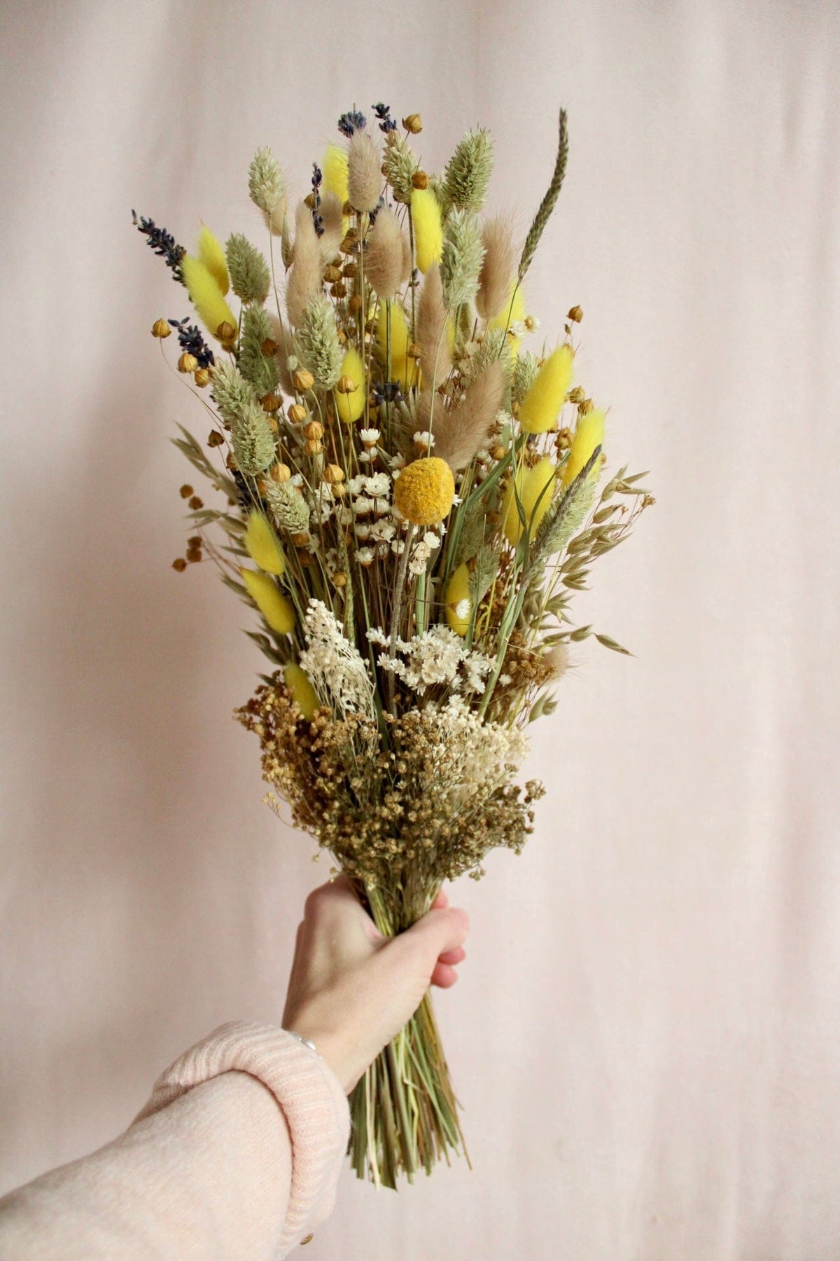 Vasenglück Trockenblumen Trockenblumenstrauss „No. 8“ in Gelb mit Lavendel